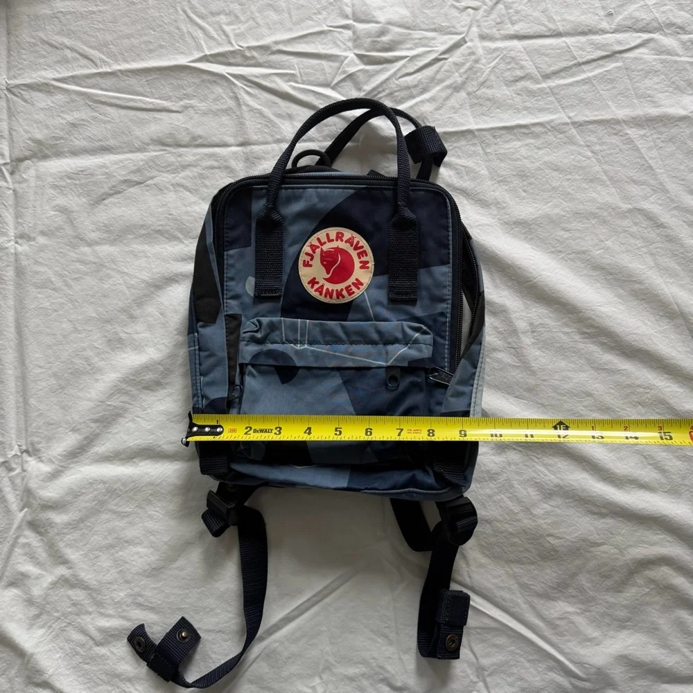 Fjallraven Kanken Art Mini Backpack in Ocean Deep‎